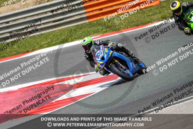 cadwell no limits trackday;cadwell park;cadwell park photographs;cadwell trackday photographs;enduro digital images;event digital images;eventdigitalimages;navarra;no limits trackdays;peter wileman photography;racing digital images;trackday digital images;trackday photos